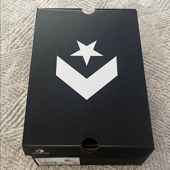 Women/GS Converse CTAS High Top Altitude Lilac Sneakers - Picture 5 of 6